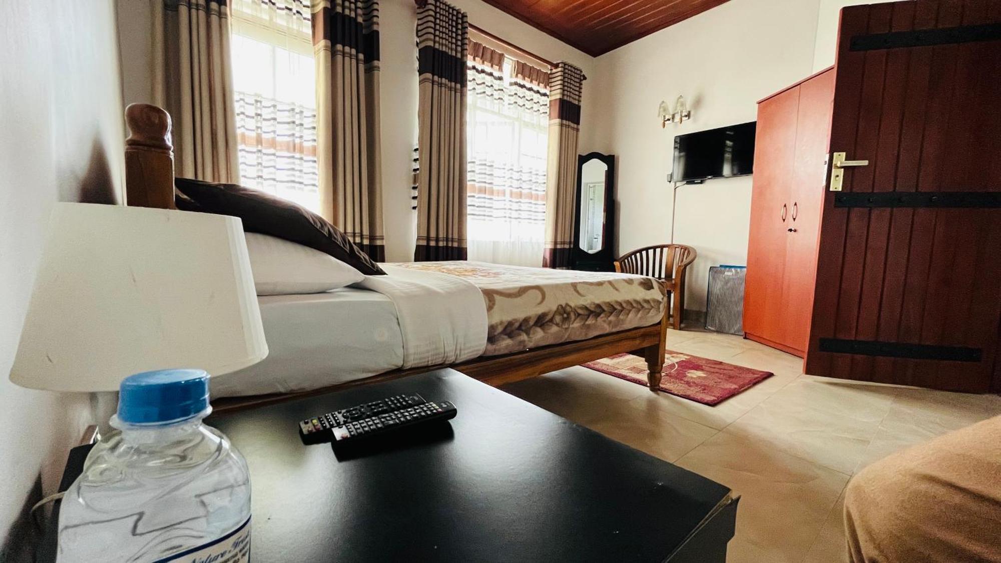 Thuring'S Holiday Bungalow Nuwara Eliya Buitenkant foto