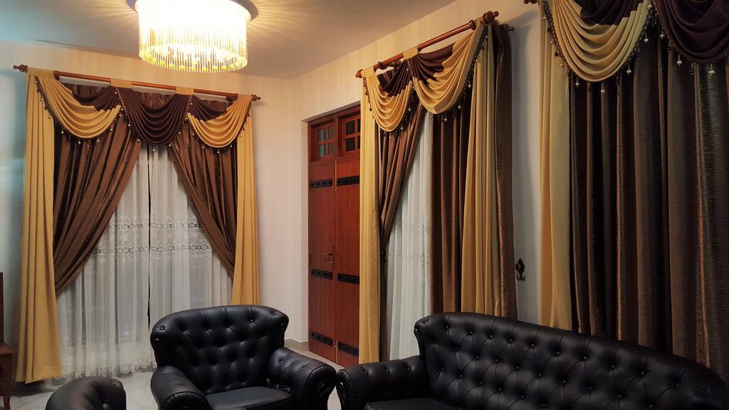 Thuring'S Holiday Bungalow Nuwara Eliya Buitenkant foto
